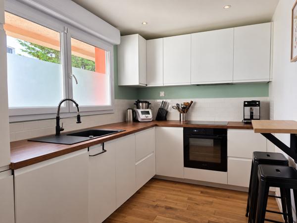Appartement
         3 pièces
        - 75 m² Exclusivité 360 000 € *