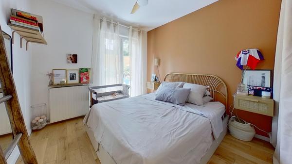 Appartement
         3 pièces
        - 75 m² Exclusivité 360 000 € *