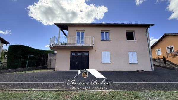 Maison
         4 pièces
        - 100 m² Exclusivité 220 000 € *
