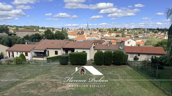 Maison
         4 pièces
        - 100 m² Exclusivité 220 000 € *