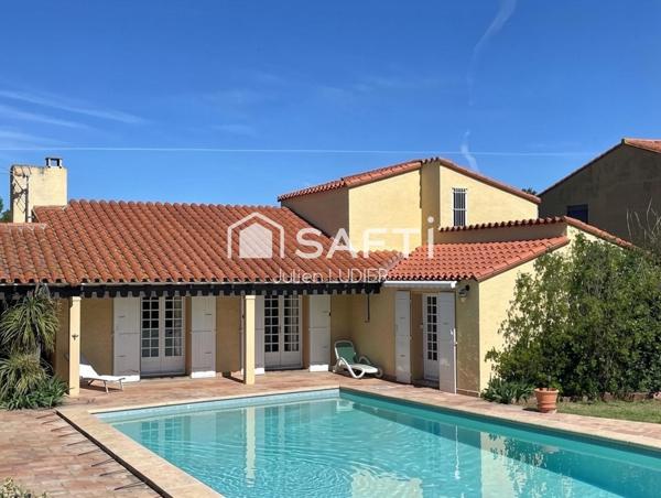 propriété de prestige, piscine, jardin, centre-village