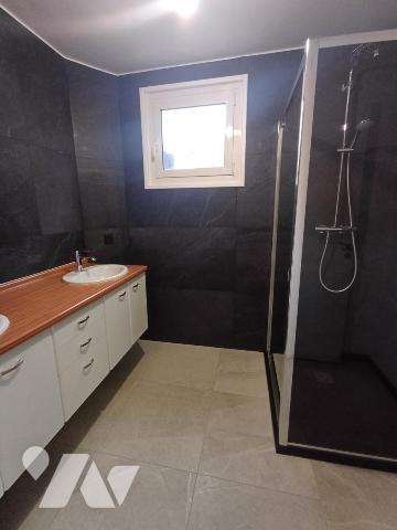 LOUDEAC   HYPER CENTRE Appartement de type 4