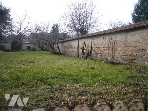 MAISON INDIVIDUELLE, JARDIN et GARAGE LAPALISSE CENTRE