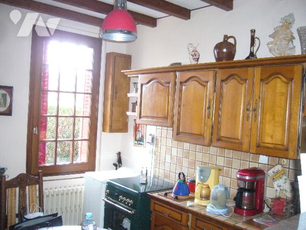 MAISON INDIVIDUELLE, JARDIN et GARAGE LAPALISSE CENTRE