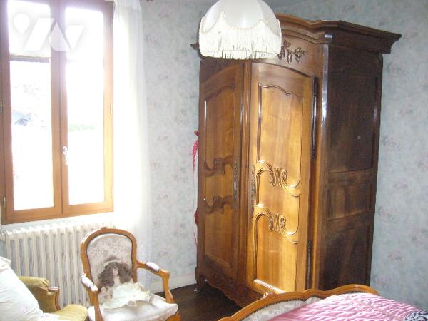 MAISON INDIVIDUELLE, JARDIN et GARAGE LAPALISSE CENTRE