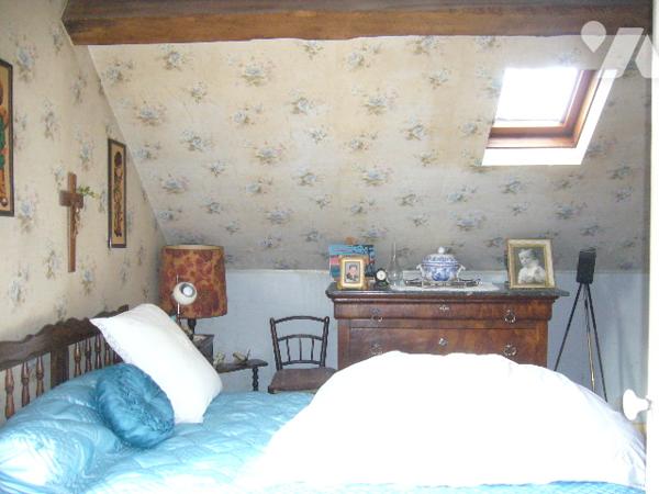 MAISON INDIVIDUELLE, JARDIN et GARAGE LAPALISSE CENTRE