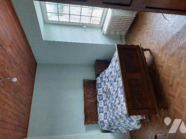 Ancien corps de ferme habitable mais à rénover. Nouveauté, à visiter rapidement.