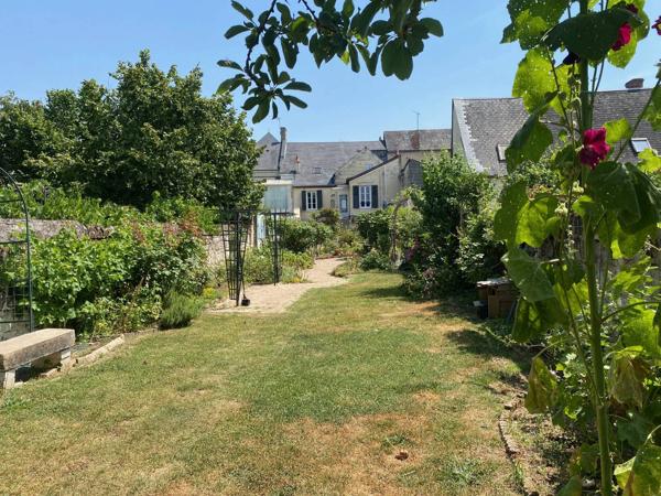 Maison de charme rénovée avec jardin intimiste