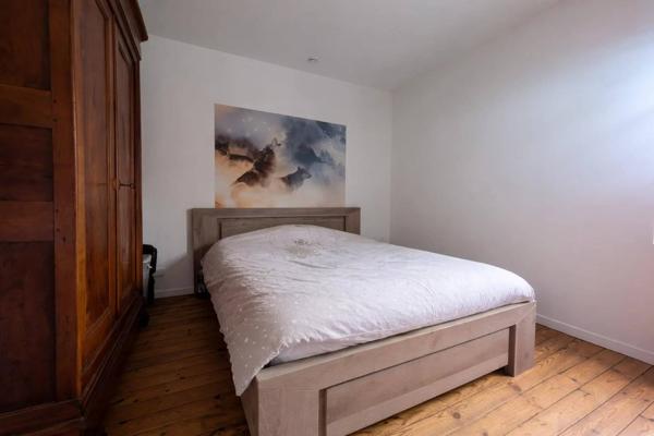 Maison de charme rénovée avec jardin intimiste