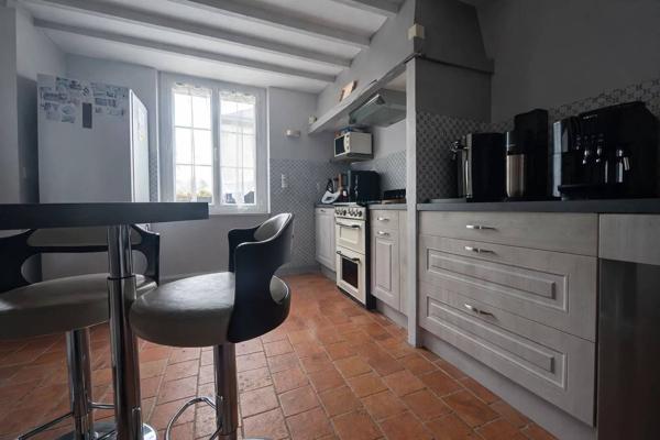 Maison de charme rénovée avec jardin intimiste