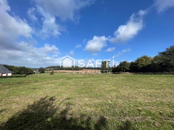 Terrain de 7594 m² dont  725 m² constructible.