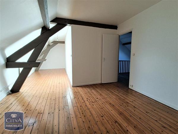 Appartement à louer 3 pièces 97.38m² Gueux (51390)