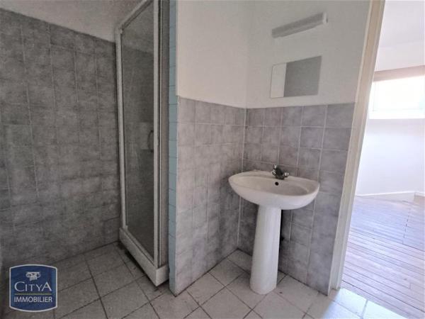 Appartement à louer 3 pièces 97.38m² Gueux (51390)