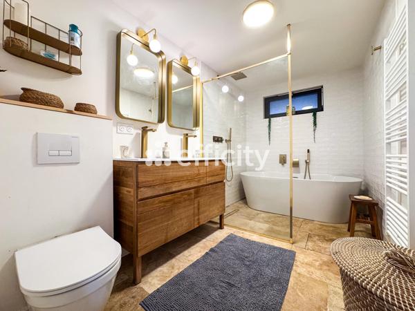 Maison 5 pièces - 140 m² Bien prestige