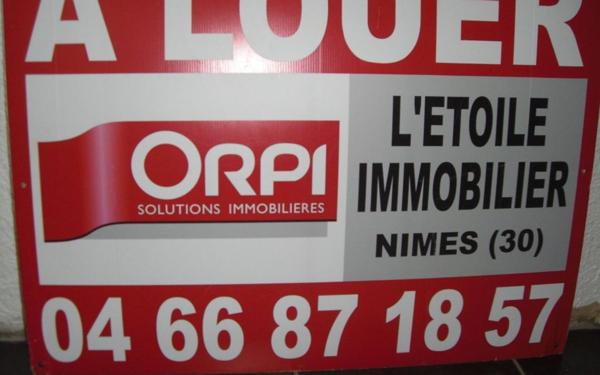 Stationnement à louer    13 m2 Nîmes