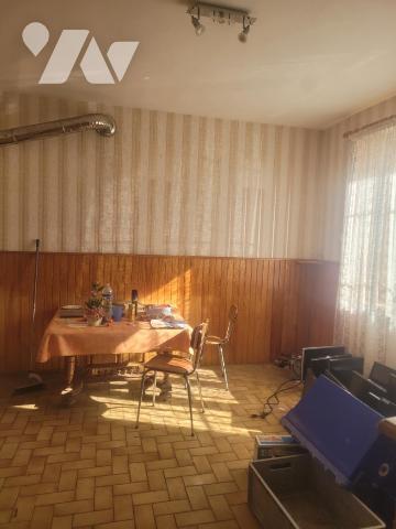 MAISON DE BOURG A RENOVER