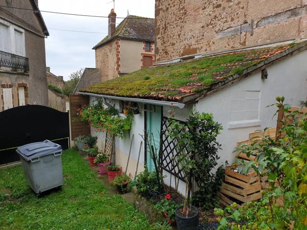 Restaurant avec deux appartements