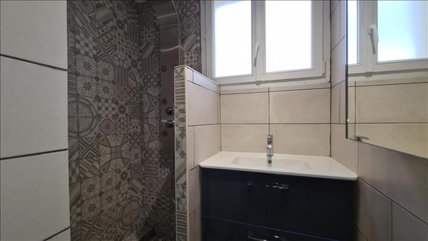 Appartement à louer 693 € CC DAX 3 p 57 m² DPE D