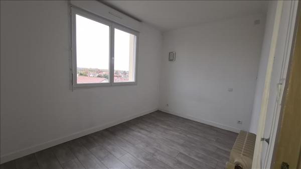 Appartement à louer 693 € CC DAX 3 p 57 m² DPE D