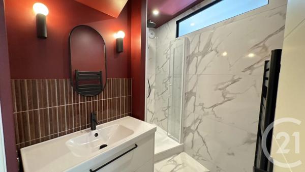 Appartement F3 à vendre  3 pièces - 66,06 m 2   GAP  - 05