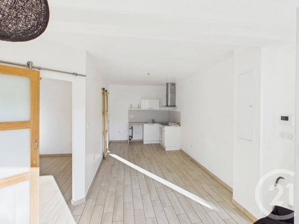 Appartement T2 à vendre  2 pièces - 33,93 m 2   LA VALETTE DU VAR  - 83