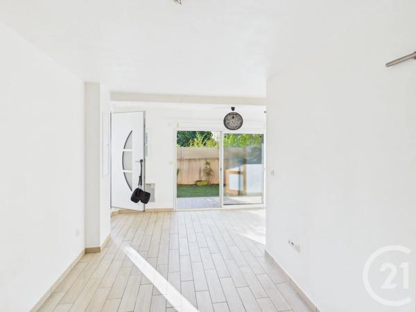 Appartement T2 à vendre  2 pièces - 33,93 m 2   LA VALETTE DU VAR  - 83