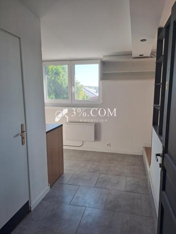 Appartement
                                                                                                                                                                                                                                                                                                                        3 pièce(s)                                                                                                                                                                                                          1 chambre(s)                                                                                                                                                                                                          37.7  m²