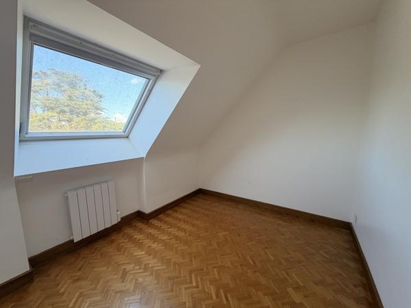 Vue mer - 6 chambres - Plus de 7 000 m2 de terrain.