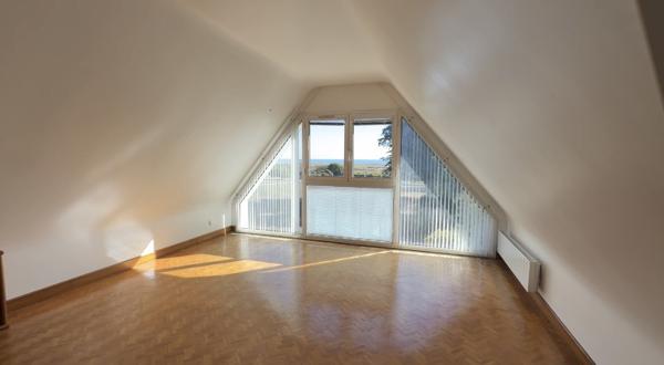 Vue mer - 6 chambres - Plus de 7 000 m2 de terrain.
