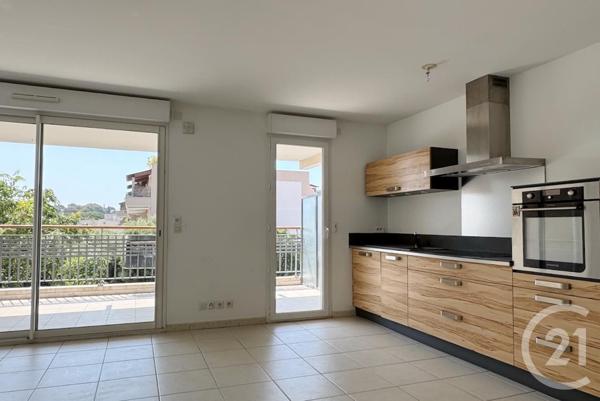 Appartement T3 à vendre  3 pièces - 64,15 m2 CAVALAIRE SUR MER - 83