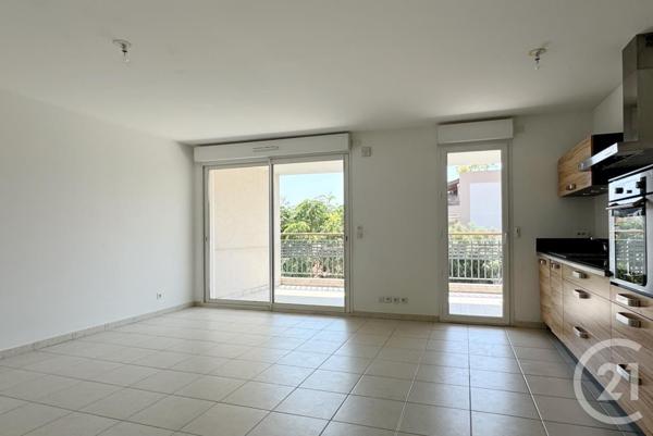 Appartement T3 à vendre  3 pièces - 64,15 m2 CAVALAIRE SUR MER - 83