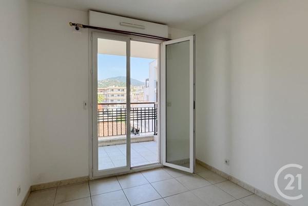 Appartement T3 à vendre  3 pièces - 64,15 m2 CAVALAIRE SUR MER - 83