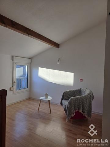 Duplex avec balcon et stationnements aux Minimes