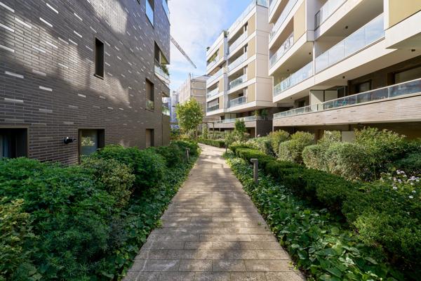 Rare: "Le Cipriani", T3, garage triple.