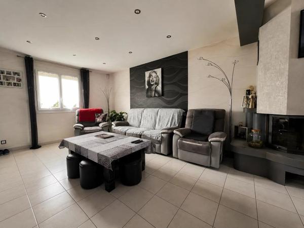 Vente                                                      Maison
                        
                     6 pièces                      121 m2                     à Tournan-en-Brie