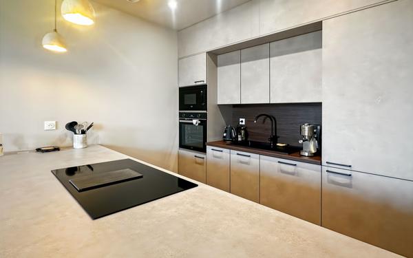 Appartement à vendre    4 pièces • 106,87 m2 Valence