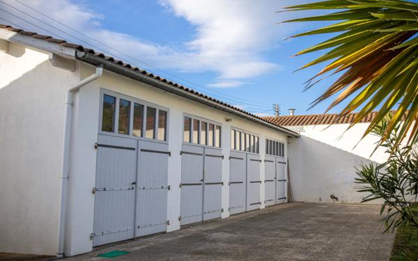 Maison à vendre    5 pièces • 160 m2 Anglet