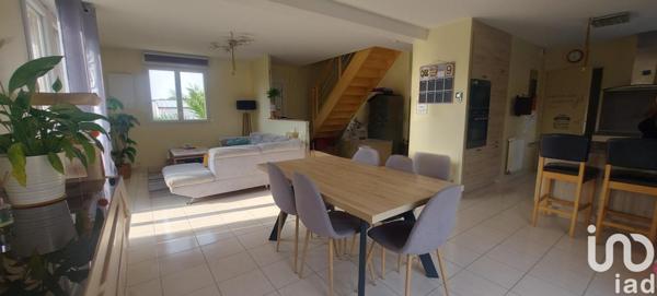 House for sale 5 rooms 98 m² Landéhen