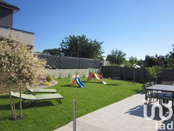 House for sale 5 rooms 98 m² Landéhen