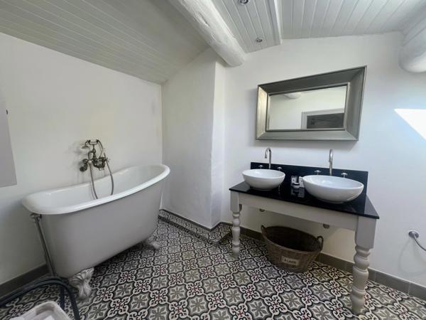 Une Vie Rustique Alliée au Luxe Moderne
