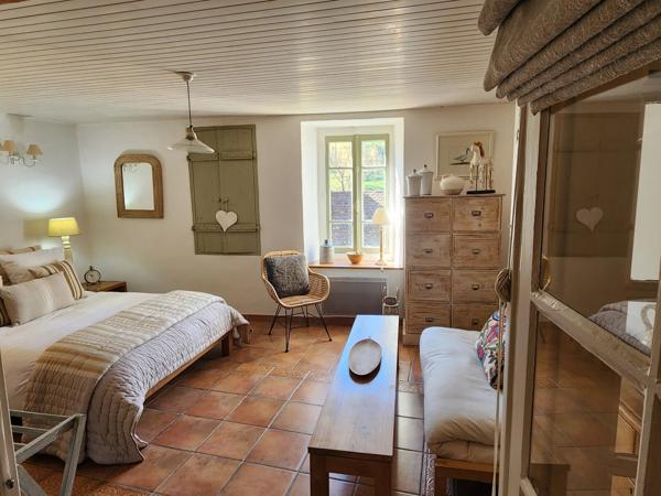 Une Vie Rustique Alliée au Luxe Moderne