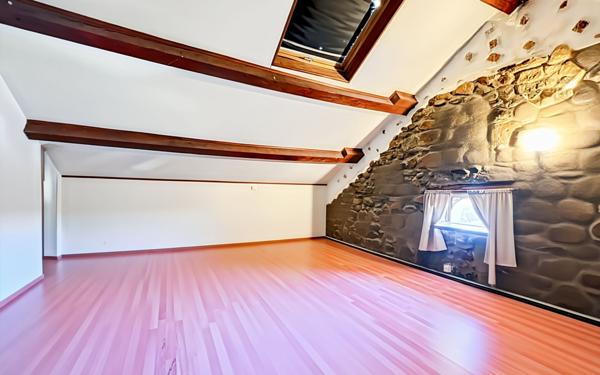 Appartement à vendre    4 pièces •  Brenthonne