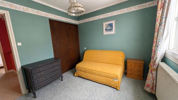179 900 Euros - Brive  Maison 4 pièces 83 m2 avec CLIM, 3 chambres + 2 garages - buanderie, terrasse et jardin - Secteur HOPITAL