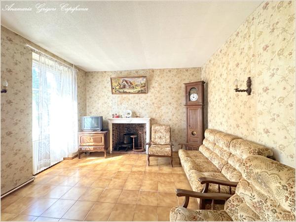 Frazé (28160)  Longère de plain-pied à rénover 100 m² habitable, jardin 1676 m² – Proche Château