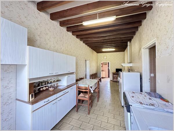 Frazé (28160)  Longère de plain-pied à rénover 100 m² habitable, jardin 1676 m² – Proche Château