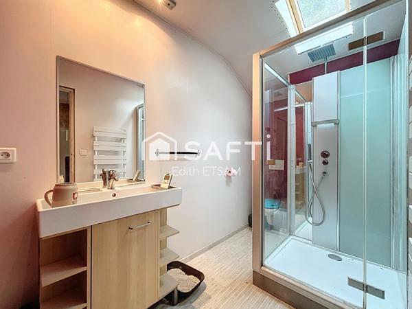 Maison 9 pièces 278 m²