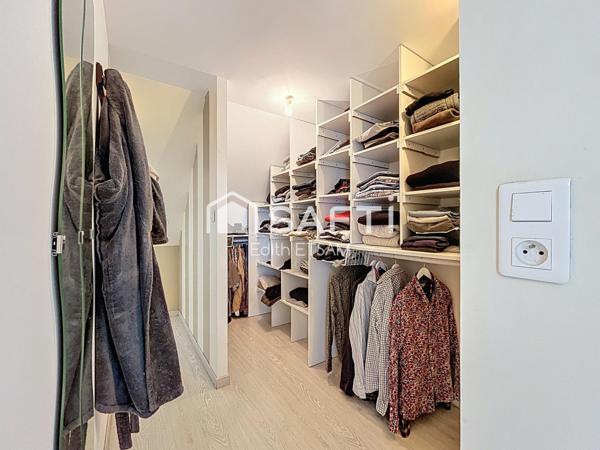 Maison 9 pièces 278 m²