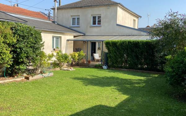 Maison à vendre    6 pièces • 177 m2 Saint-Quentin