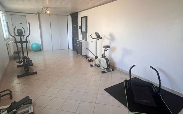 Maison à vendre    6 pièces • 177 m2 Saint-Quentin