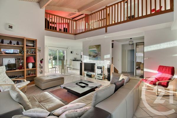 Maison à vendre  5 pièces - 153,35 m2 PESSAC - 33